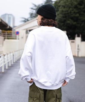 ホワイト モデル：174cm L着用