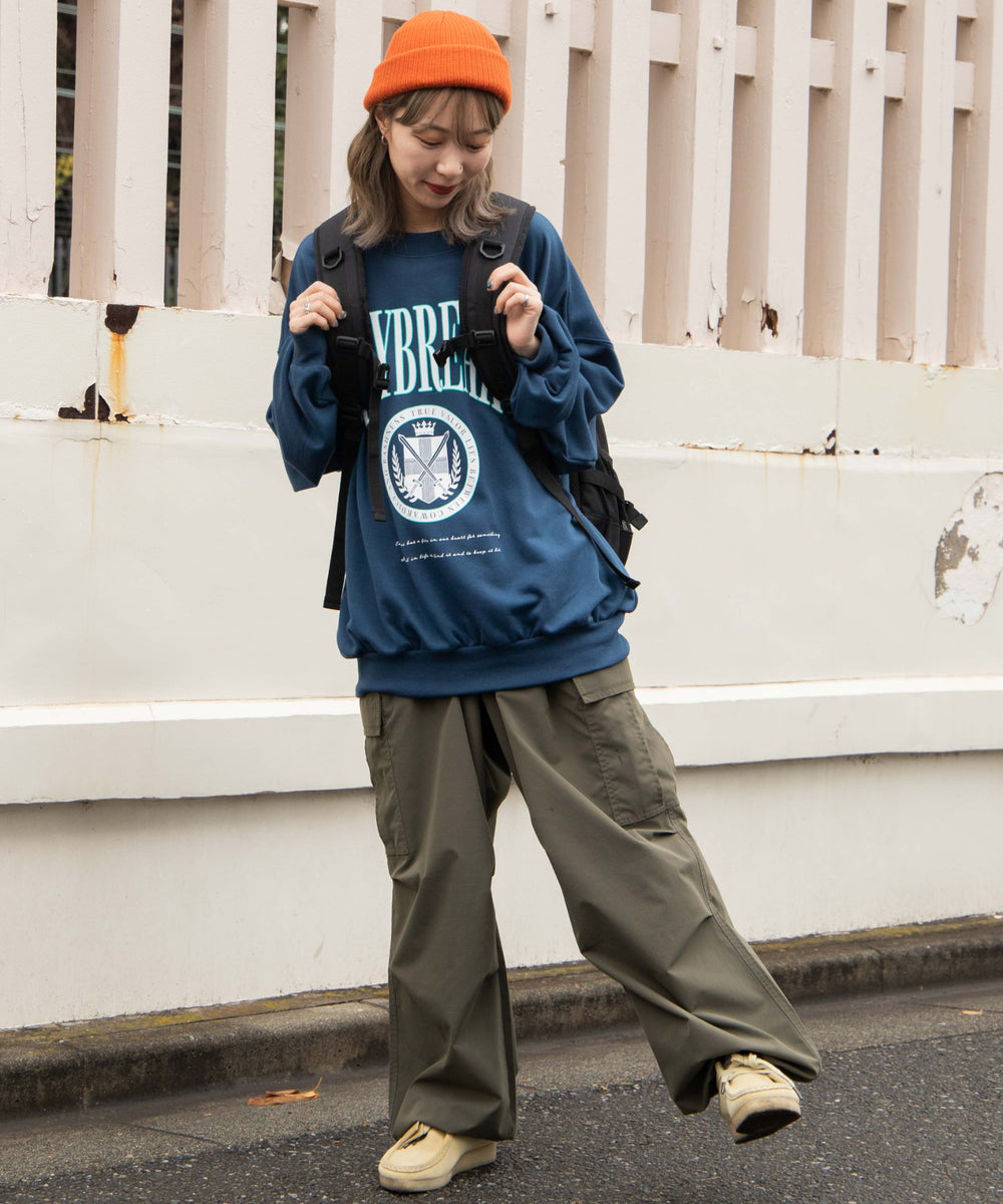 カーキ モデル：157cm L着用