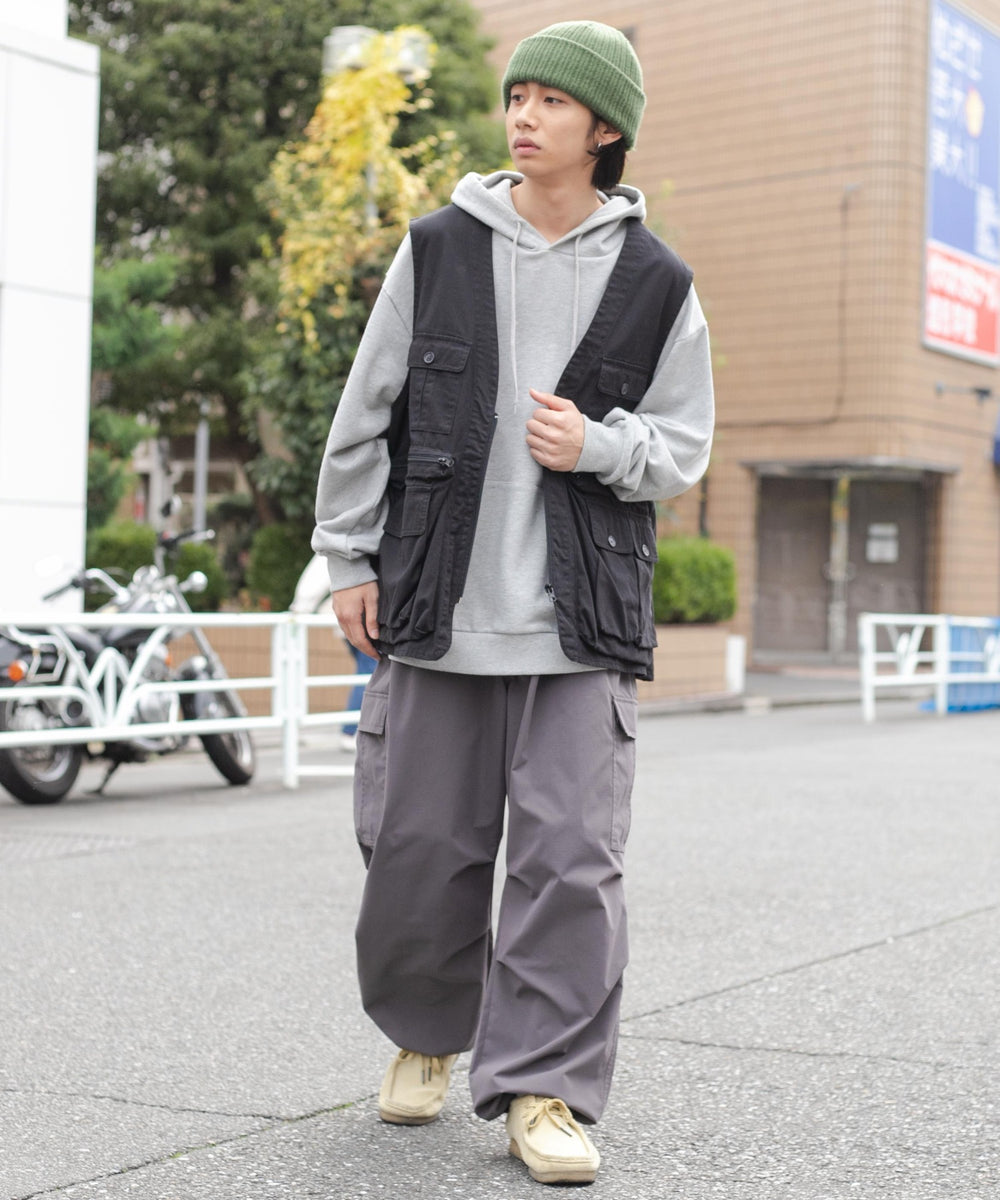 グレー　モデル:175cm L着用