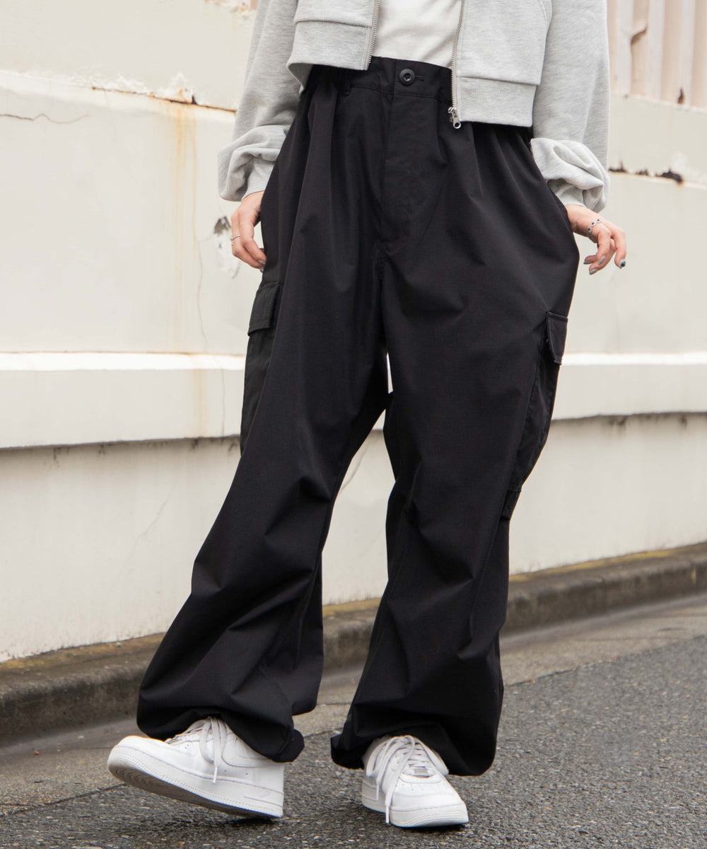 ブラック モデル：157cm L着用