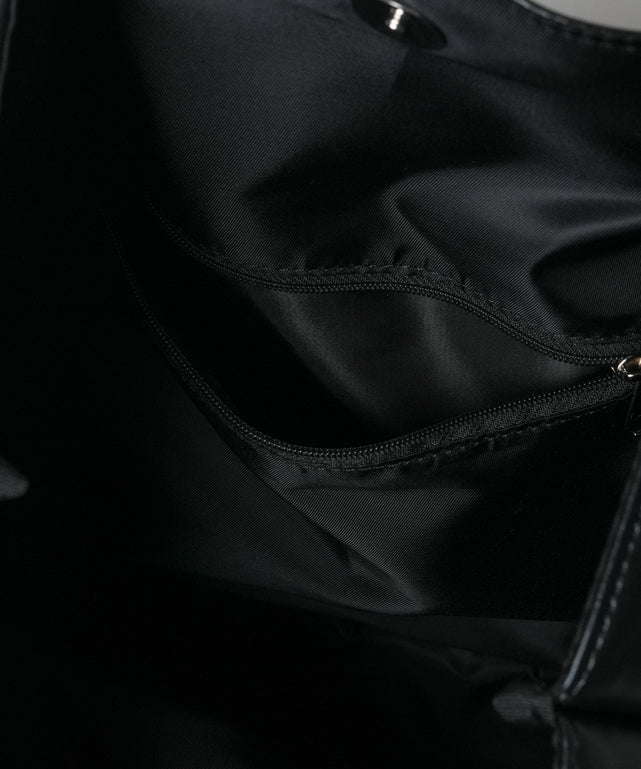 タックデザイントートバッグ