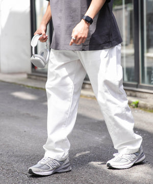 ホワイト モデル：174㎝ L着用