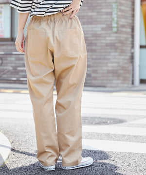 ベージュ モデル：166cm M着用