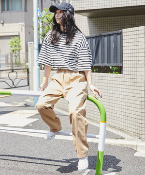 ベージュ モデル：166cm M着用