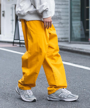 イエロー モデル：174㎝ L着用