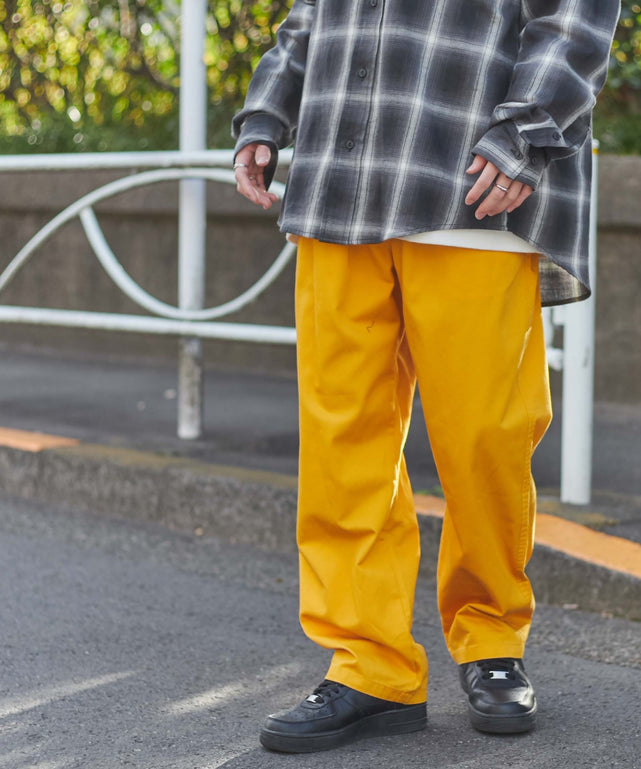 イエロー　モデル:172cm L着用