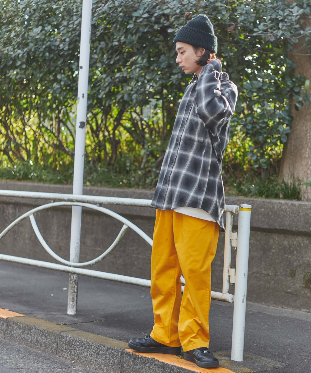 イエロー　モデル:172cm L着用