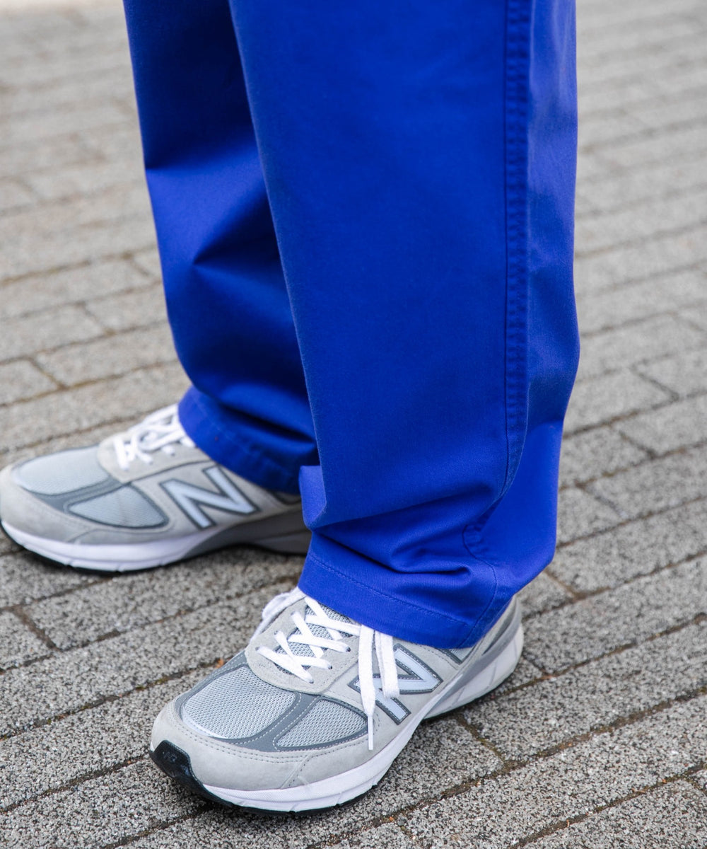 チノイージーパンツ