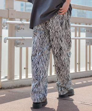 柄3 モデル：174㎝ L着用