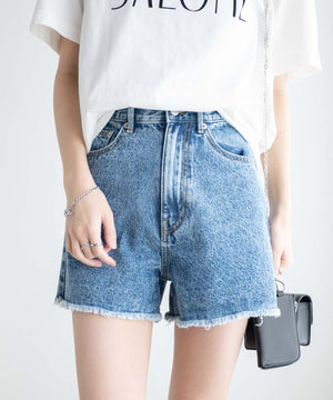 デニム中濃加工 モデル：164cm M着用