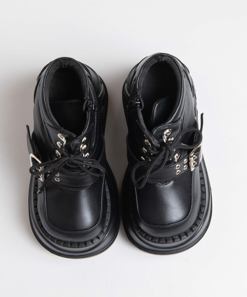 世界が広く見えちゃう靴 《新色登場》