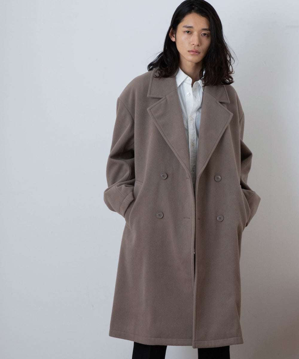 ベージュ モデル：181cm L着用