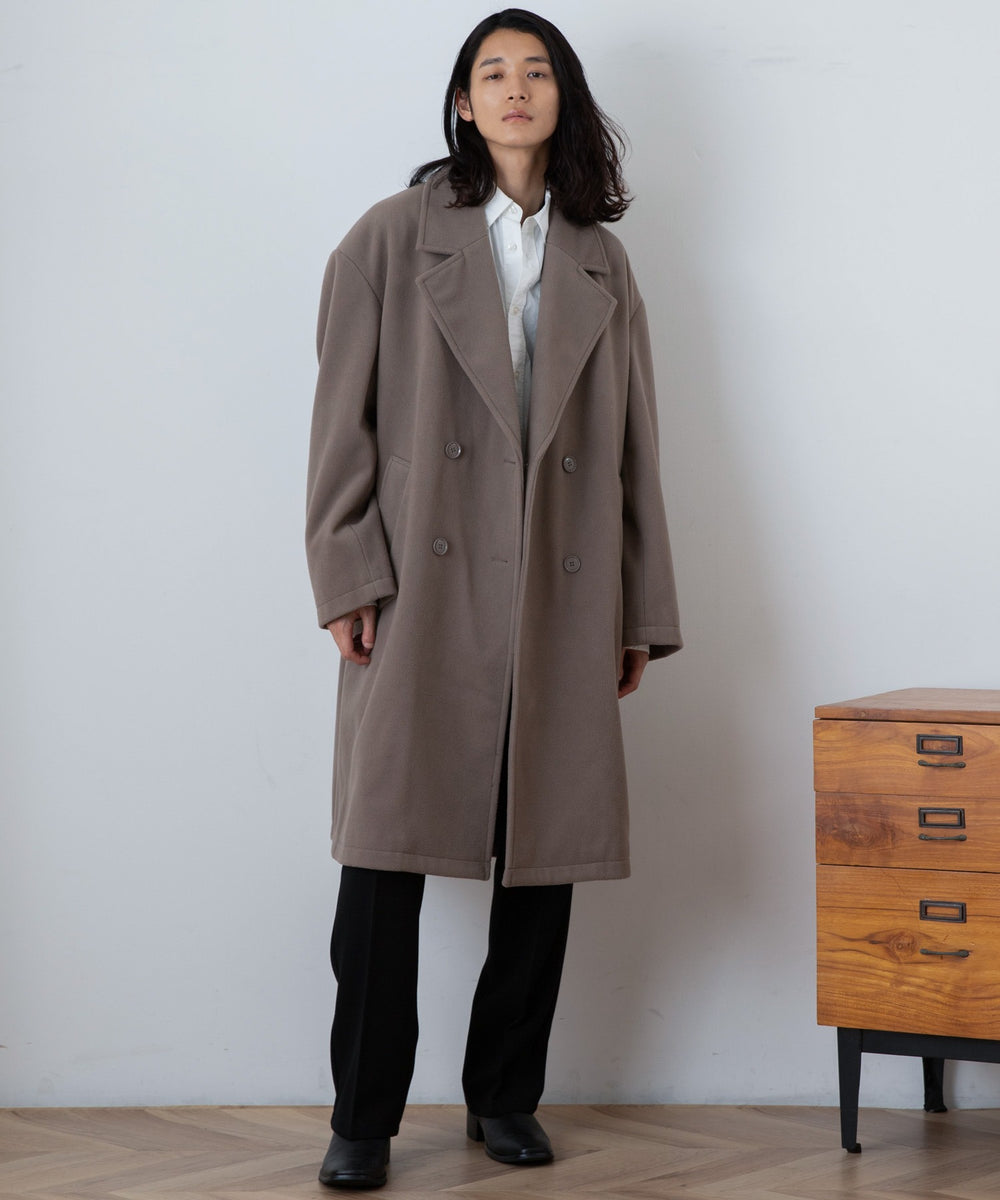 ベージュ モデル：181cm L着用