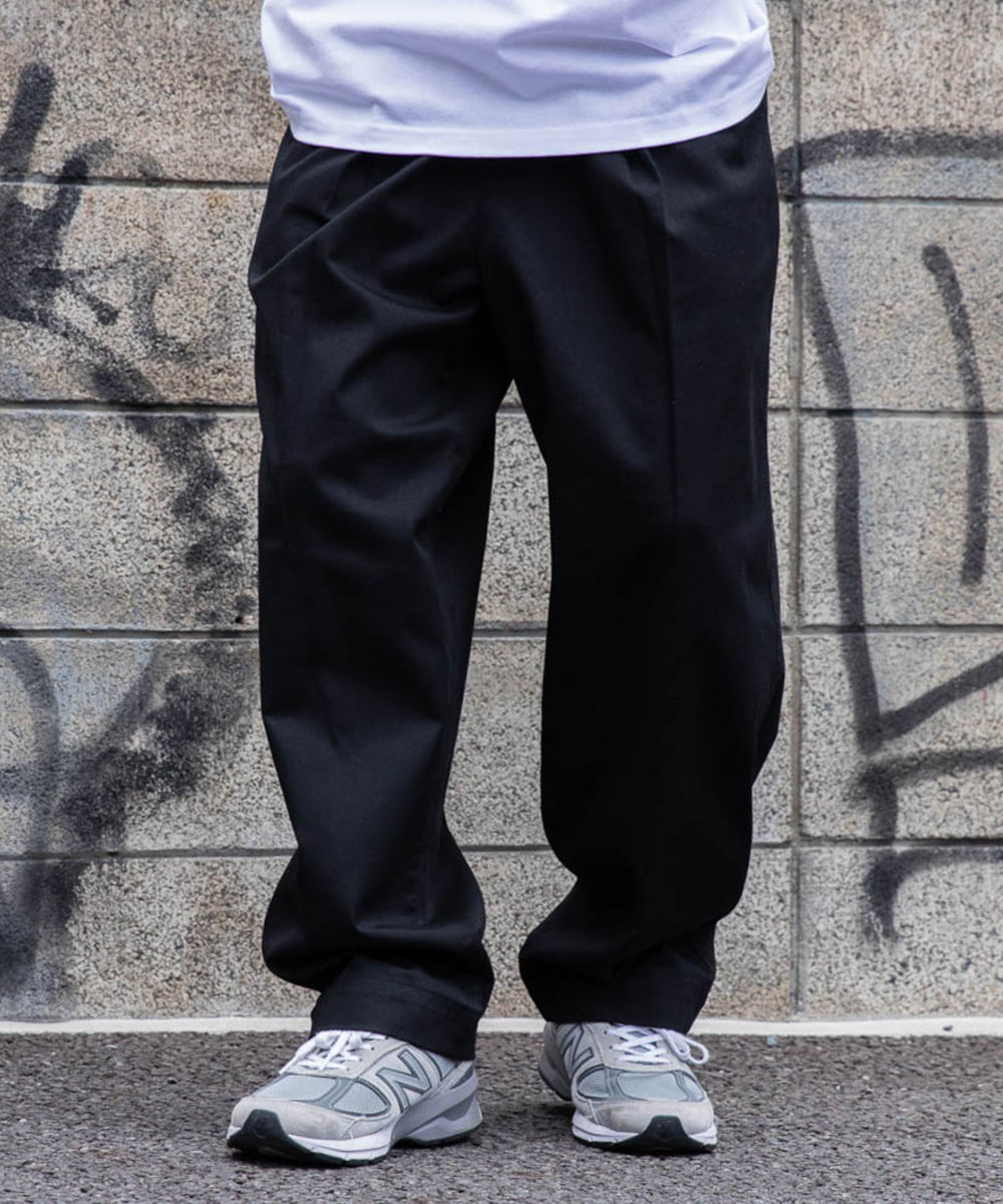 ブラック　モデル：174cm L着用