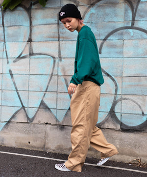 ベージュ　モデル：170cm L着用