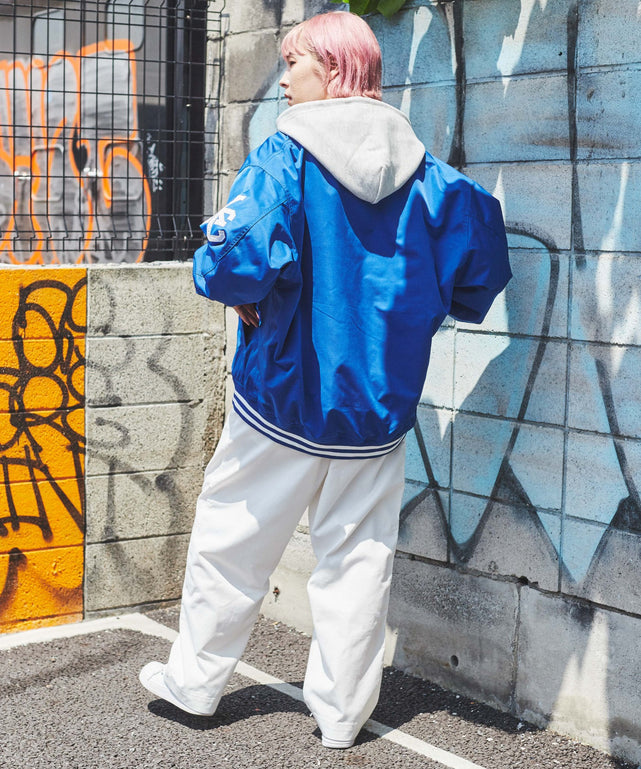 ホワイト　モデル：170cm M着用