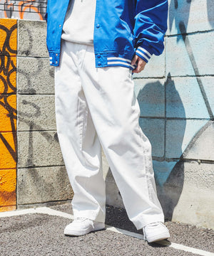 ホワイト　モデル：170cm M着用