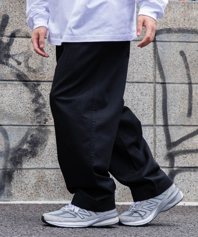 ブラック　モデル：174cm L着用