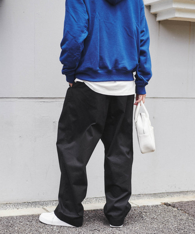 ブラック　モデル：170cm M着用