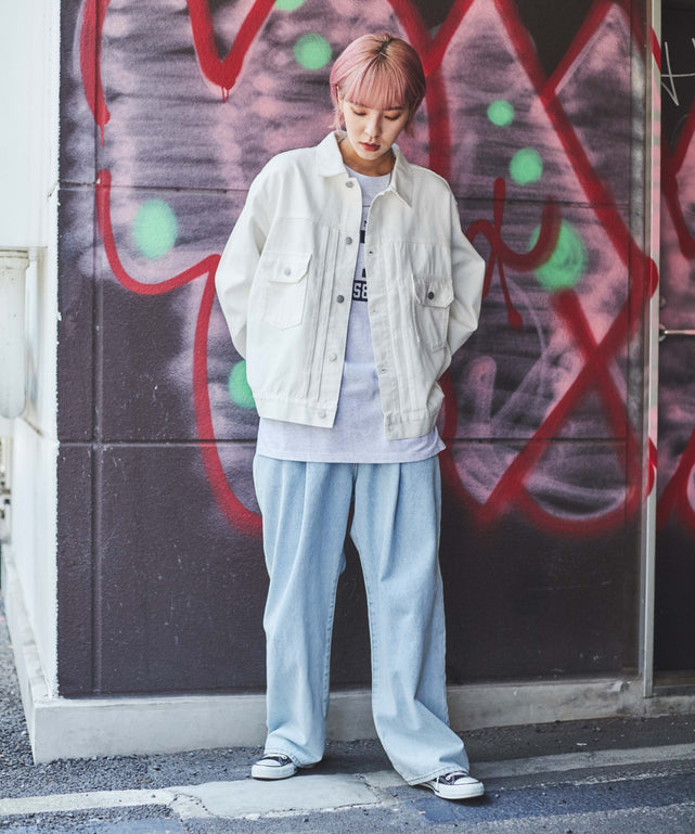 ホワイト モデル：170㎝ L着用