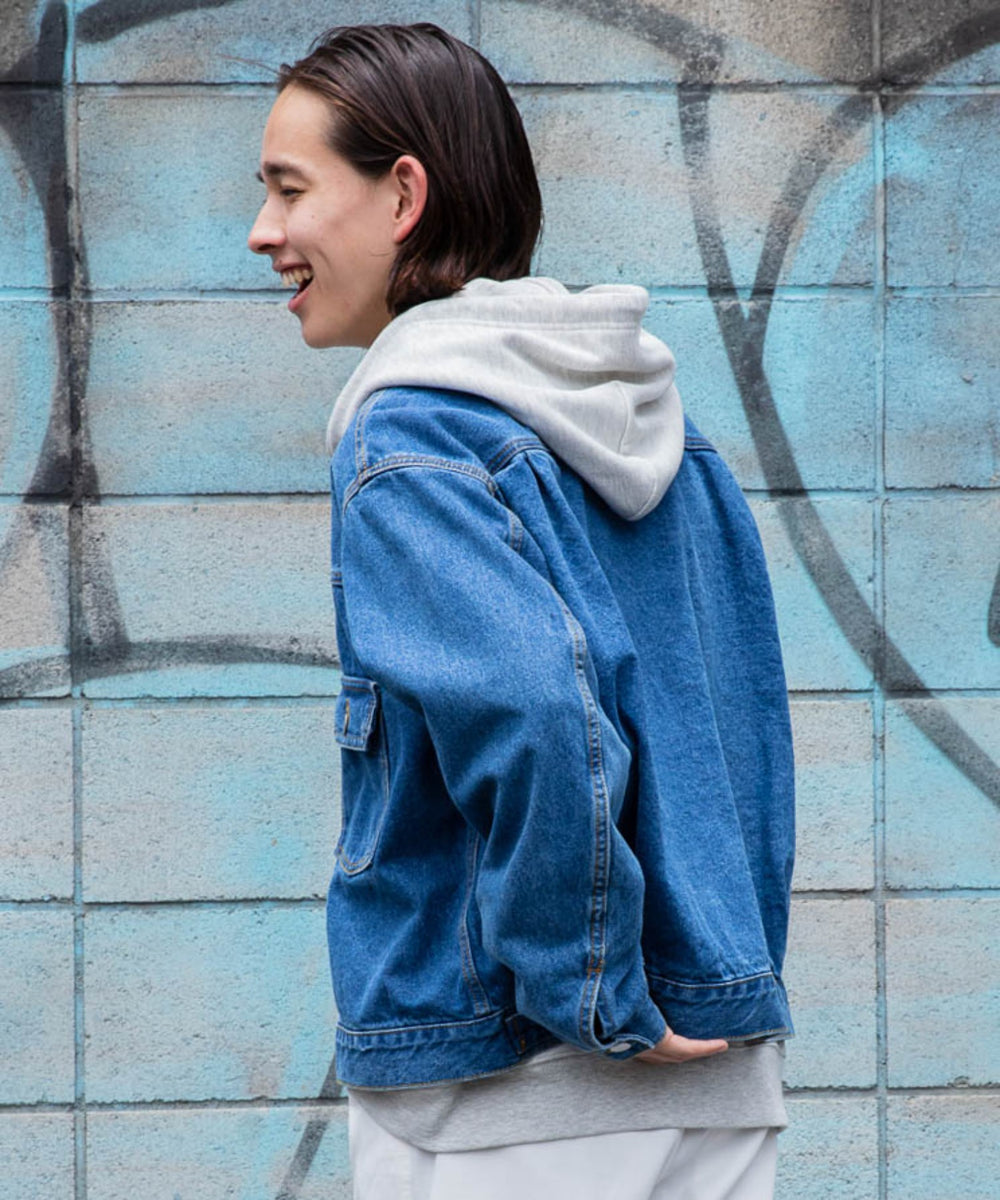 デニム中濃 モデル：174㎝ L着用