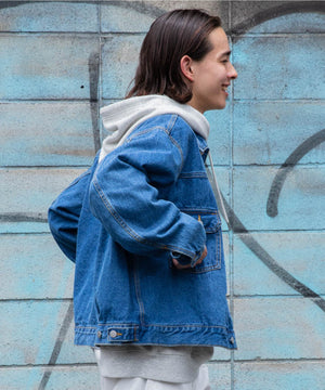 デニム中濃 モデル：174㎝ L着用