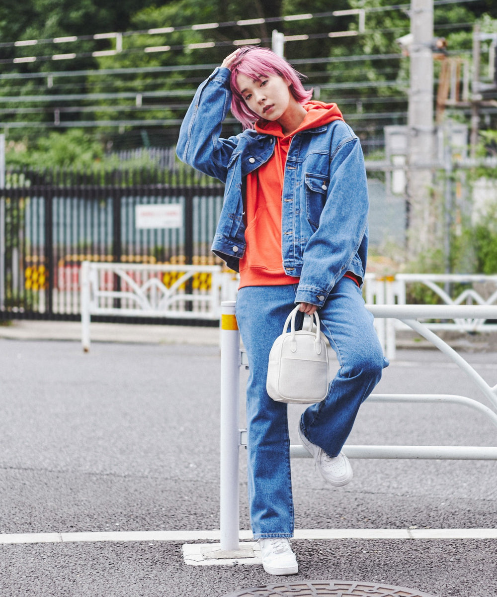 デニム中濃 モデル：170㎝ M着用