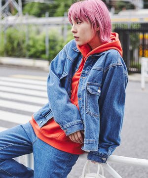 デニム中濃 モデル：170㎝ M着用