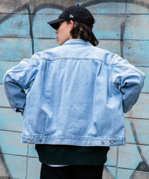 デニム淡色 モデル：174㎝ L着用