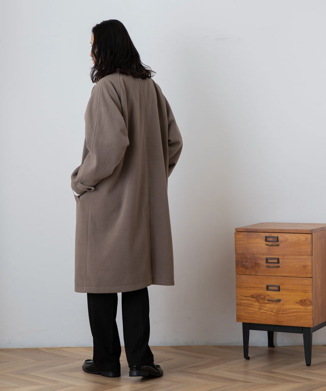 ベージュ モデル：181cm L着用