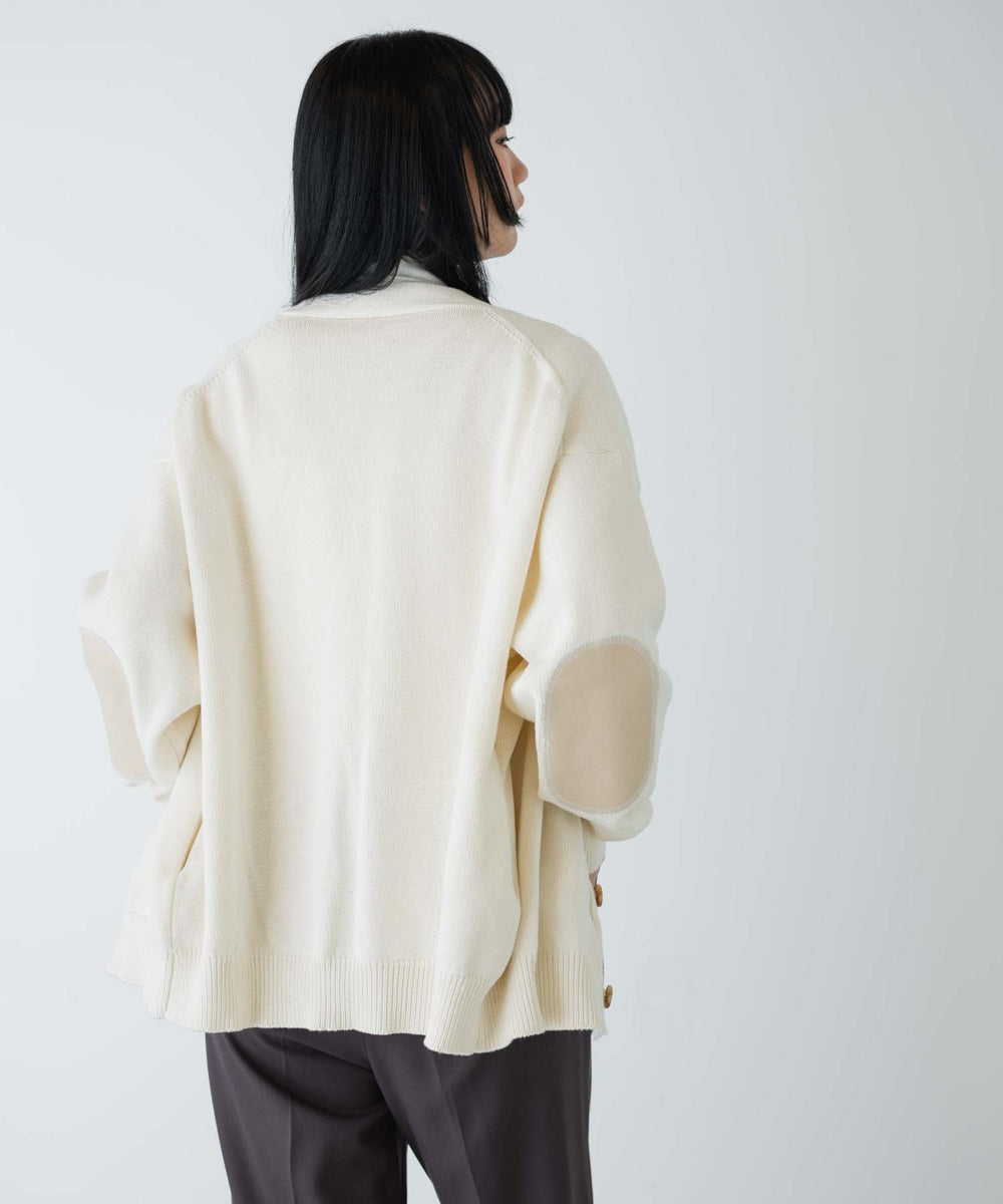 オフホワイト モデル：170cm M着用