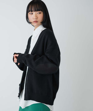 ブラック モデル：170cm M着用