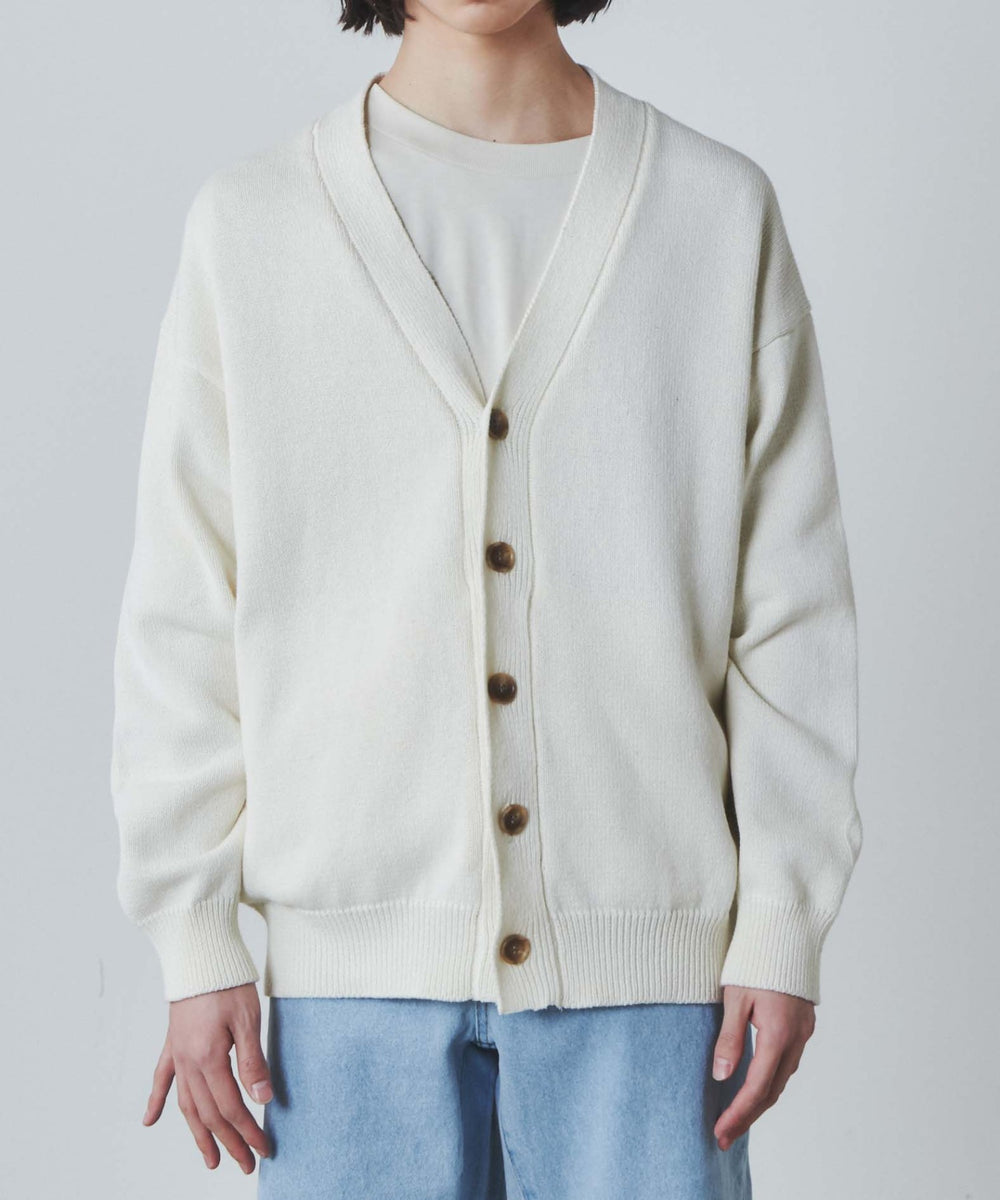 オフホワイト モデル：172cm L着用