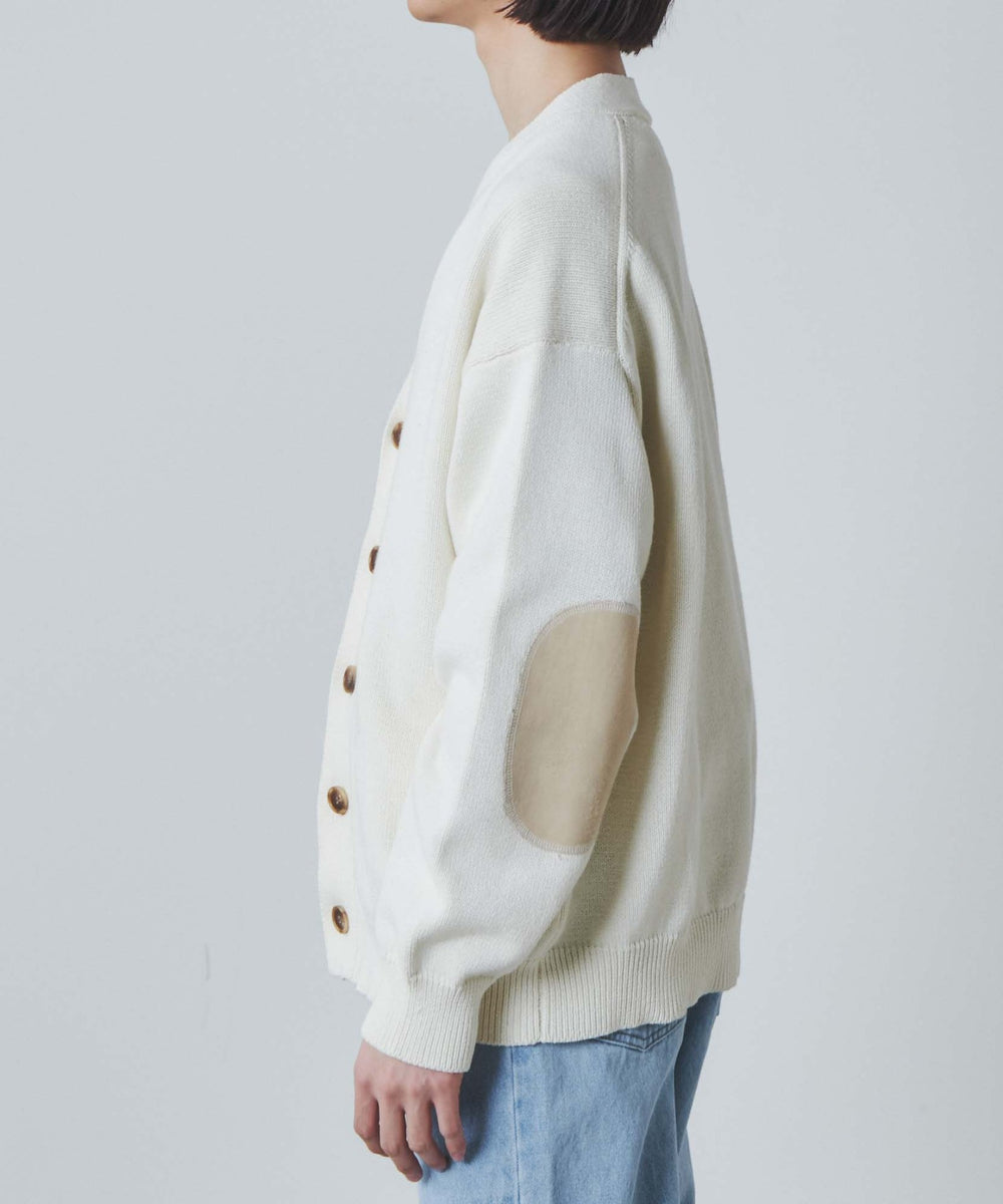 オフホワイト モデル：172cm L着用