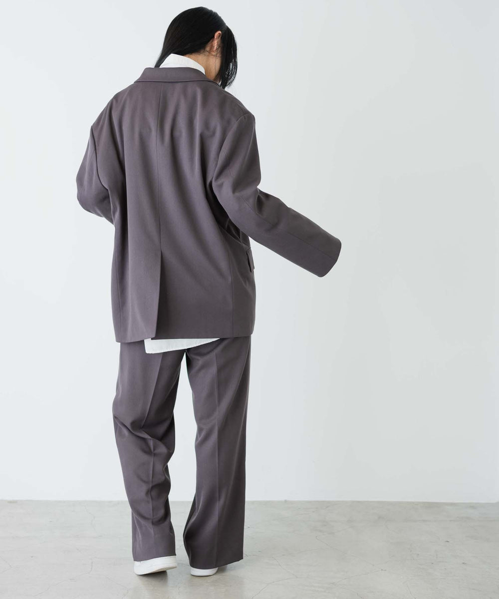 ブラックその他 モデル：170cm M着用