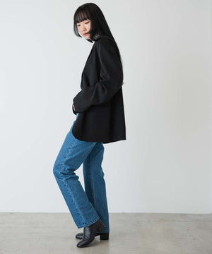 ブラック モデル：170cm M着用