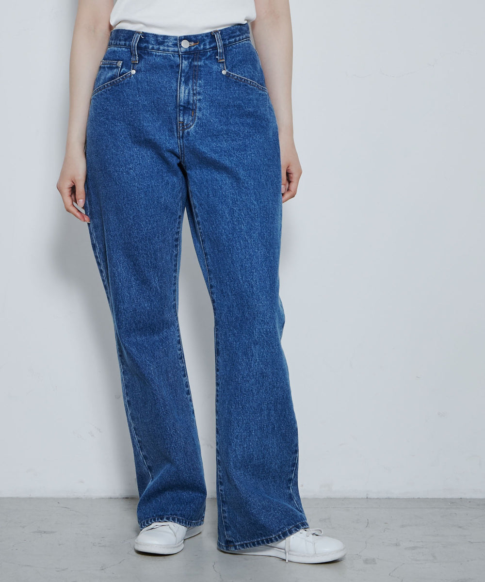 フレアデニムパンツ