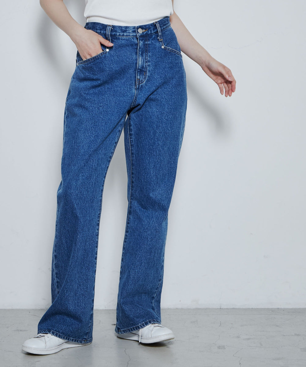 フレアデニムパンツ