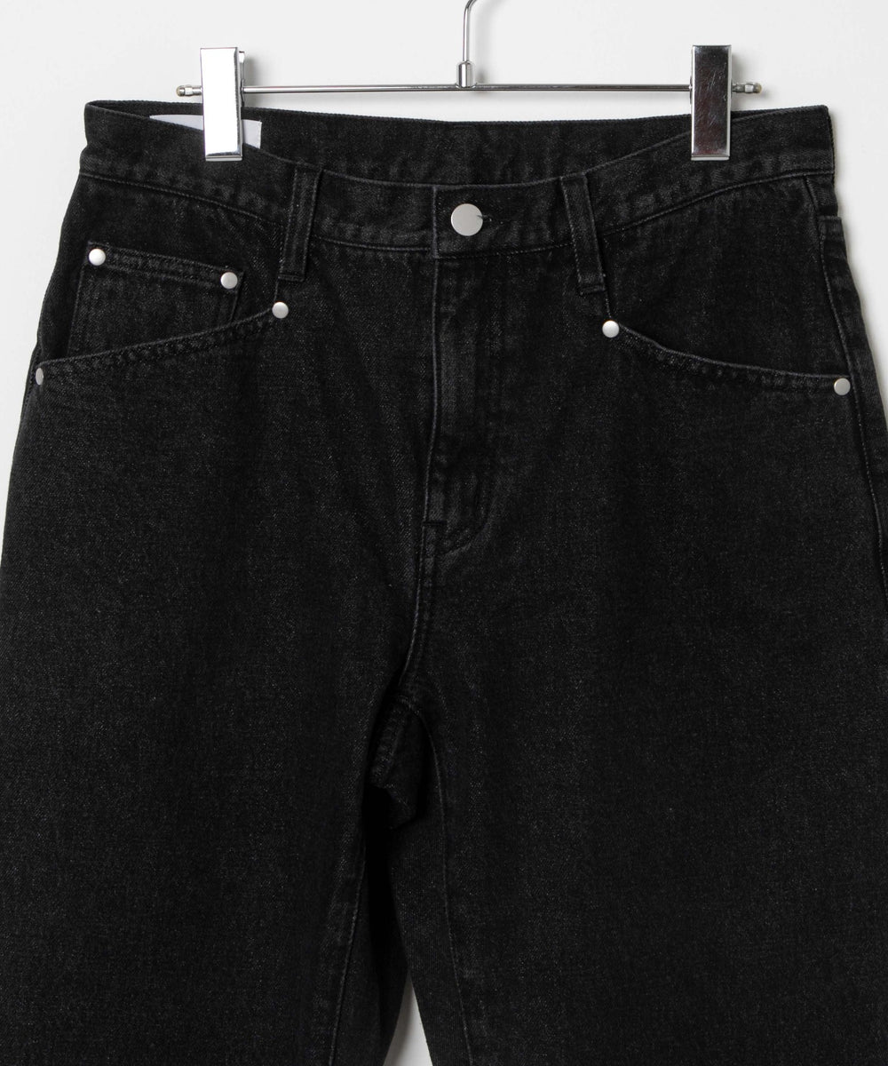 フレアデニムパンツ