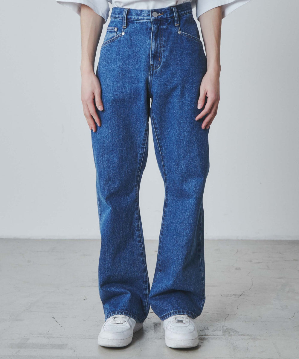 デニム中濃 モデル：172cm L着用