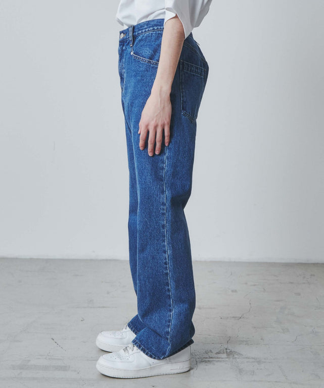 デニム中濃 モデル：172cm L着用