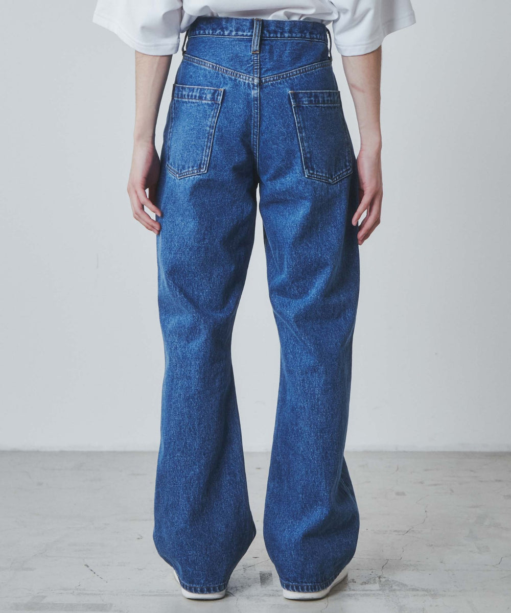 デニム中濃 モデル：172cm L着用