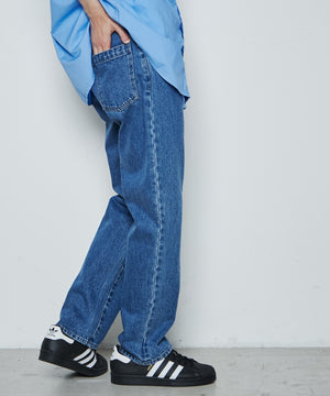 スリムストレートデニムパンツ