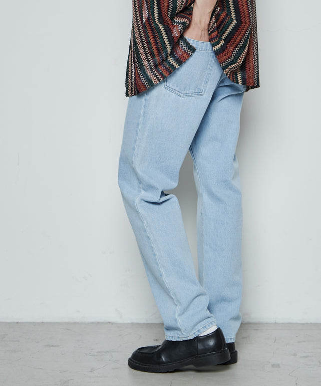 スリムストレートデニムパンツ