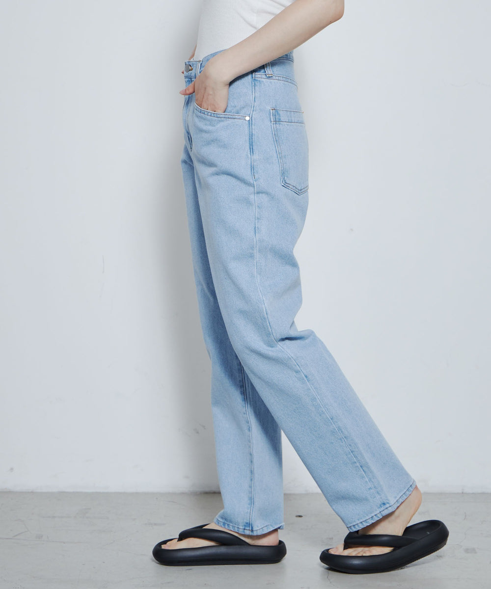 スリムストレートデニムパンツ