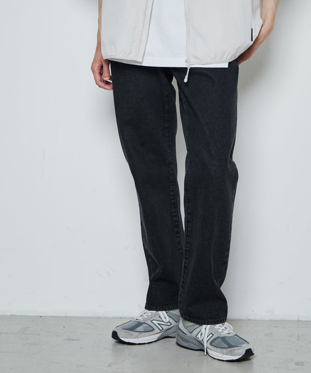 スリムストレートデニムパンツ