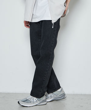 スリムストレートデニムパンツ