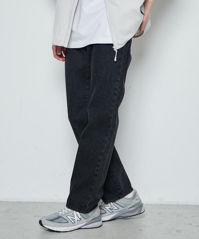 スリムストレートデニムパンツ