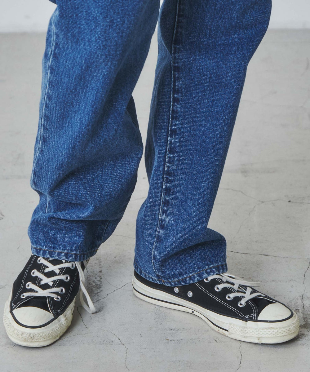 スリムストレートデニムパンツ