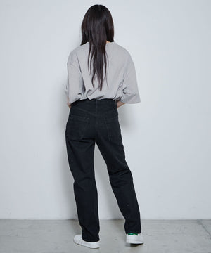 スリムストレートデニムパンツ